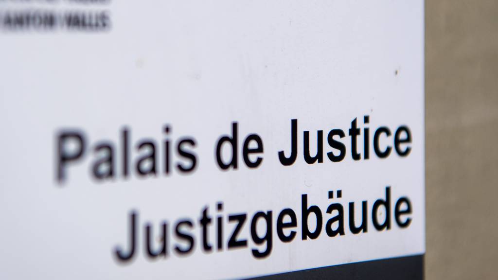 Schweizer Gerichte verurteilten 2019 rund 120'000 Personen. (Symbolbild)