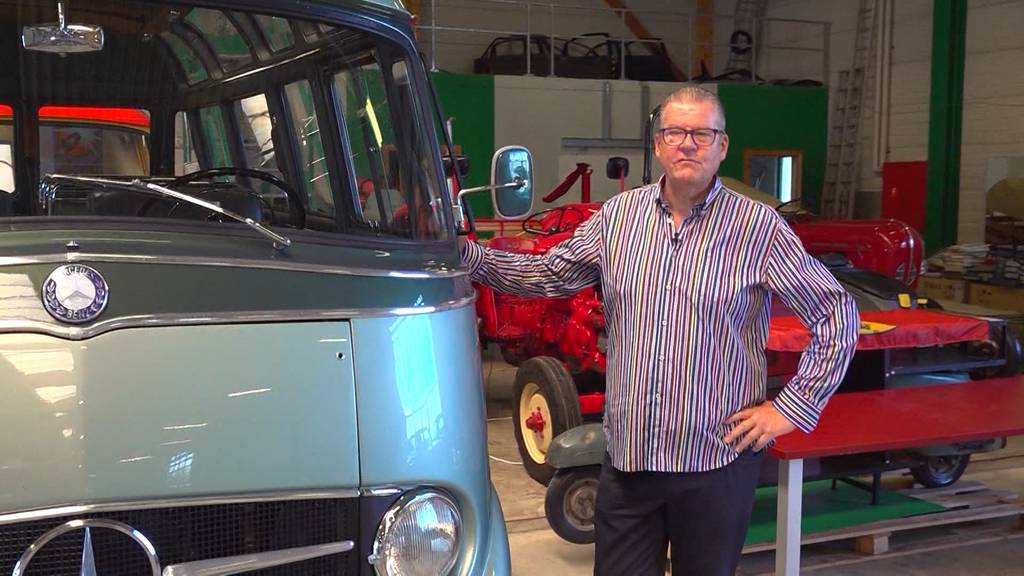 Oldtimer-Liebe: 1 Mann und seine 129 Autos