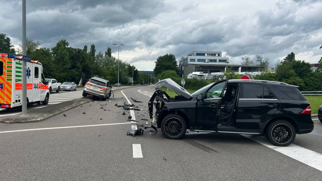 Bei der Kollision in Frauenfeld wurden mehrere Personen leicht verletzt.