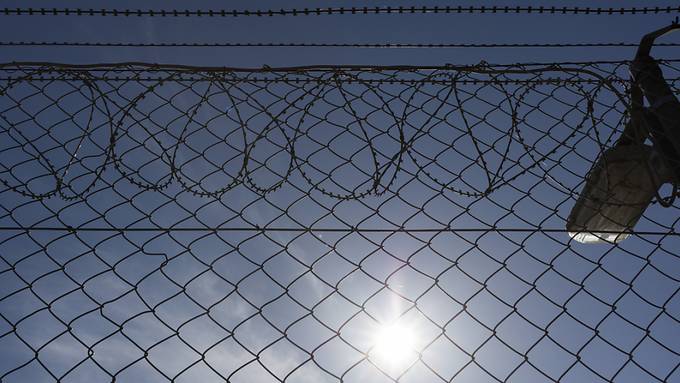 Zürcher Kirchen beraten und begleiten Angehörige von Inhaftierten