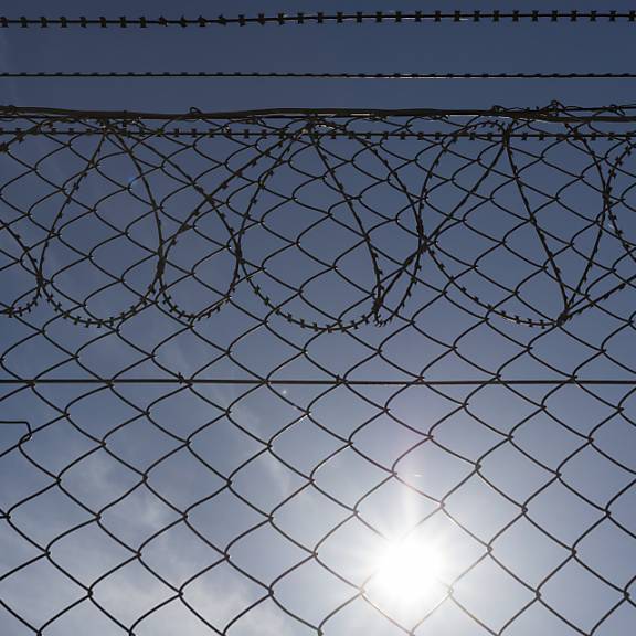 Zürcher Kirchen beraten und begleiten Angehörige von Inhaftierten