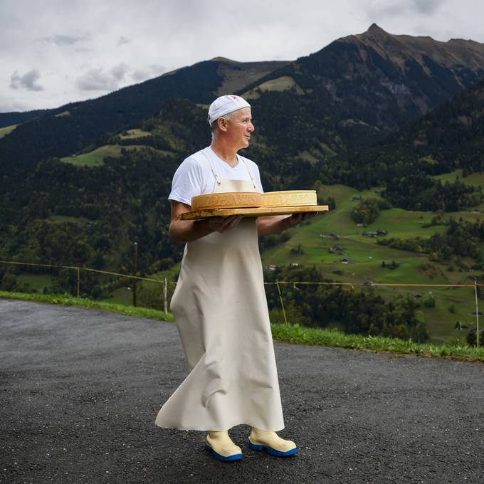 Wer wird Käse-Papst? An der Raclette-WM kämpfen Fromagiers um den Titel