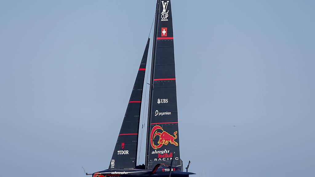 Alinghi Red Bull holt im Halbfinal ersten Punkt