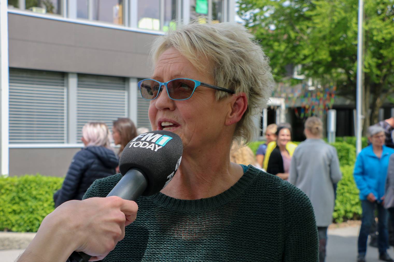 Primarschullehrerin Gabriela Büsser ist zufrieden mit dem Lied. (Bild: FM1Today/Nina Müller)