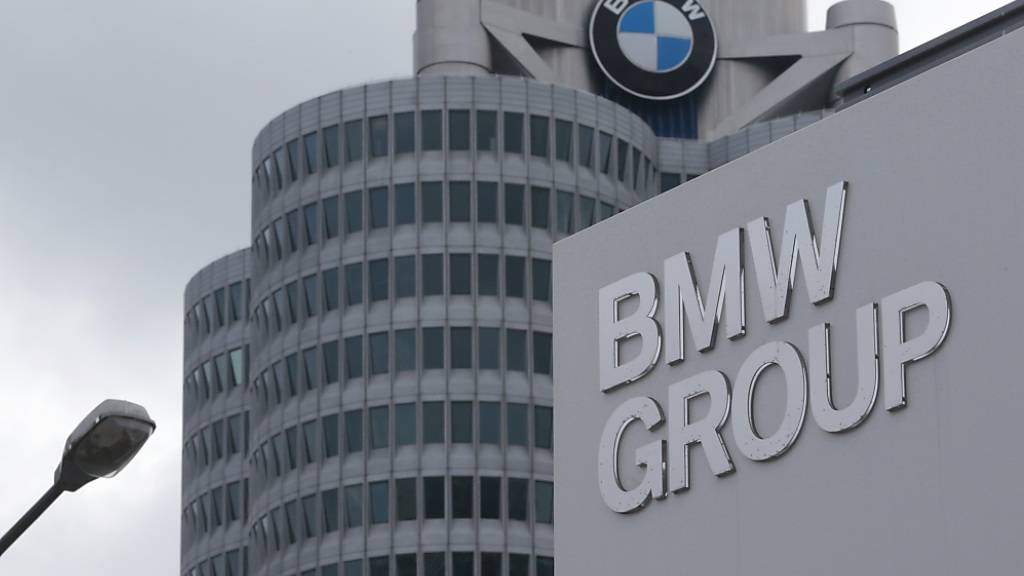 Im Gesamtjahr 2020 sind die BMW-Autoverkäufe um gut 8 Prozent gesunken. (Archivbild)