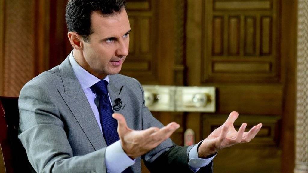 Bezeichnet generell alle Gegner als «Terroristen»: Syriens Machthaber Baschar al-Assad, der der SRF-Sendung «Rundschau» ein Interview gewährte. (Archiv)