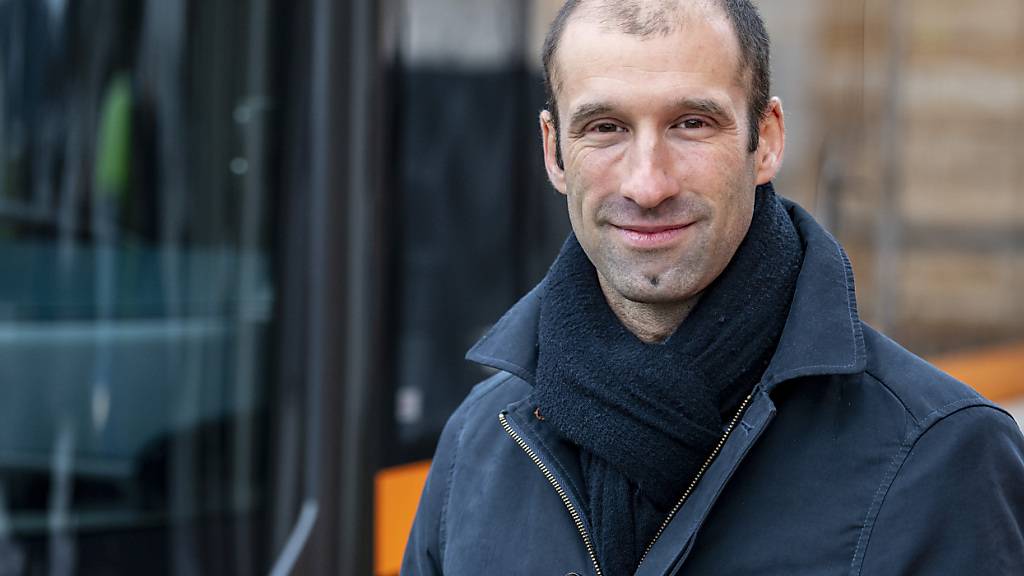 Der Direktor der Verkehrsbetriebe Luzern (VBL), Laurent Roux, wehrt sich gegen überlastete Strassen in der Stadt. (Archivbild)