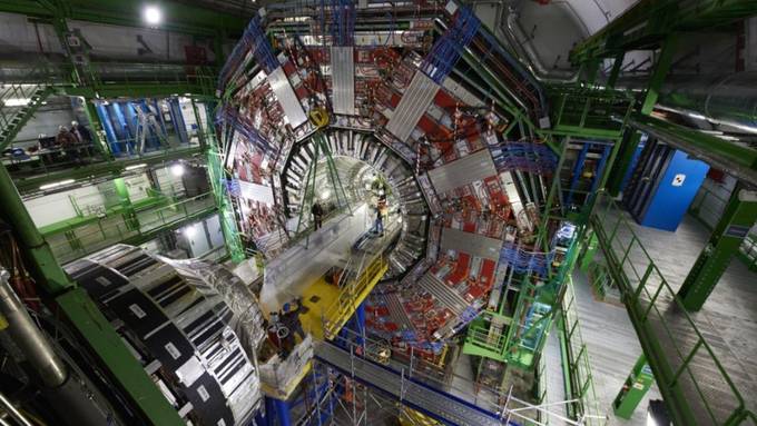 CERN: Eine «Herz-OP» am Teilchendetektor