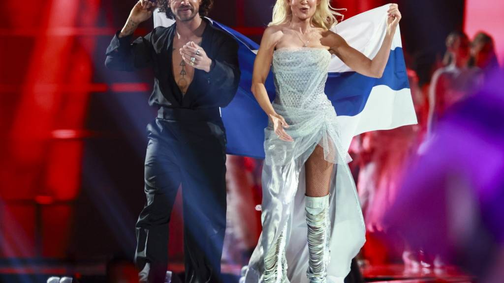 Holen Linda Lampenius und Pete Parkkonen aus Finnland in der Nacht auf Sonntag die gläserne ESC-Trophäe nach Hause? Bei der letzten Probe vor dem Finale zeigen sie sich selbstbewusst.