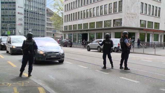 Polizei-Grosseinsatz nach Bijouterie-Überfall