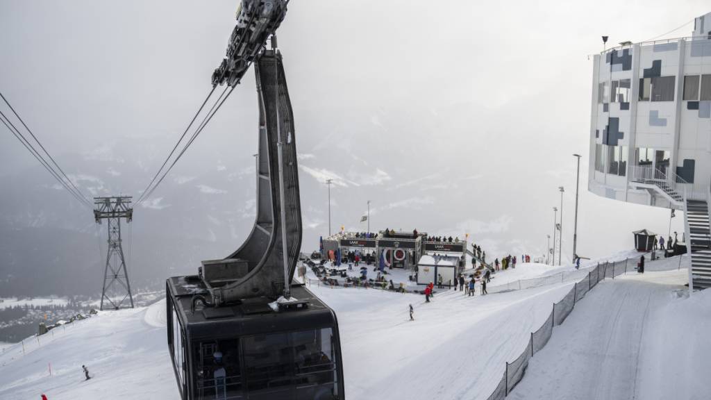 Die Bergbahn von Laax Murschetg auf den Crap Sogn Gion fährt nun mit einem Alarmsystem, um weitere tödliche Unfälle von Mitarbeitenden zu verhindern. (Archivbild)