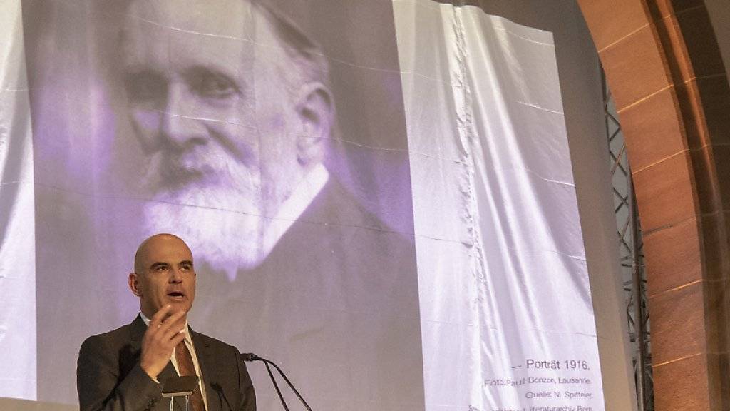 Bundesrat Alain Berset würdigte am Donnerstag in Liestal Carl Spitteler, der vor hundert Jahren den Literaturnobelpreis erhalten hat.