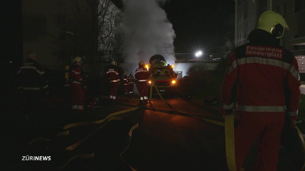 Millionenschaden in Niederhasli: Brand in Tiefgarage