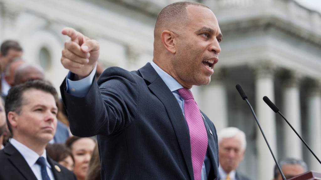 Der demokratische Minderheitenführer im Repräsentantenhaus, Hakeem Jeffries. Foto: J. Scott Applewhite/AP/dpa