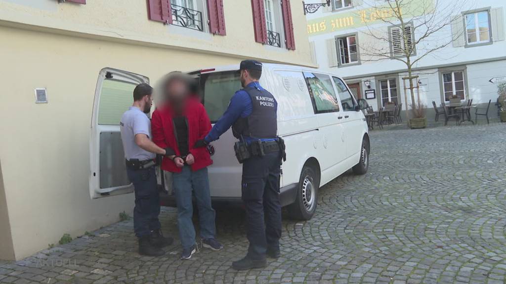 Wiederholungstäter: Aarauer Bijouterrieräuber steht vor Gericht
