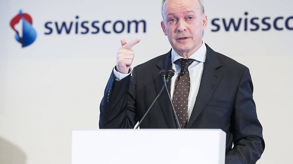 Swisscom-Chef Urs Schäppi bei einem Medienauftritt Anfang 2017. Der Bund als Eigentümer gibt dem Telekommunikationskonzern Ziele zur Verbreitung der Digitalisierung. (Archivbild)