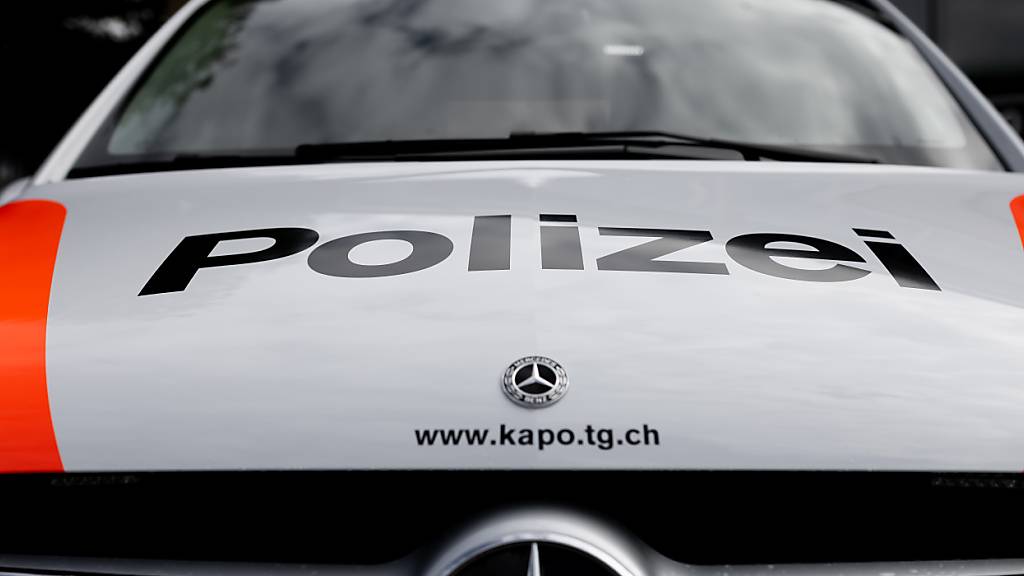 Die Thurgauer Kantonspolizei hat nach einem Angriff auf einen 63-Jährigen zwei tatverdächtige Männer festgenommen. (Archivbild)