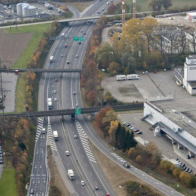 Polizei stoppt Falschfahrer (33) auf der A1 bei Kölliken