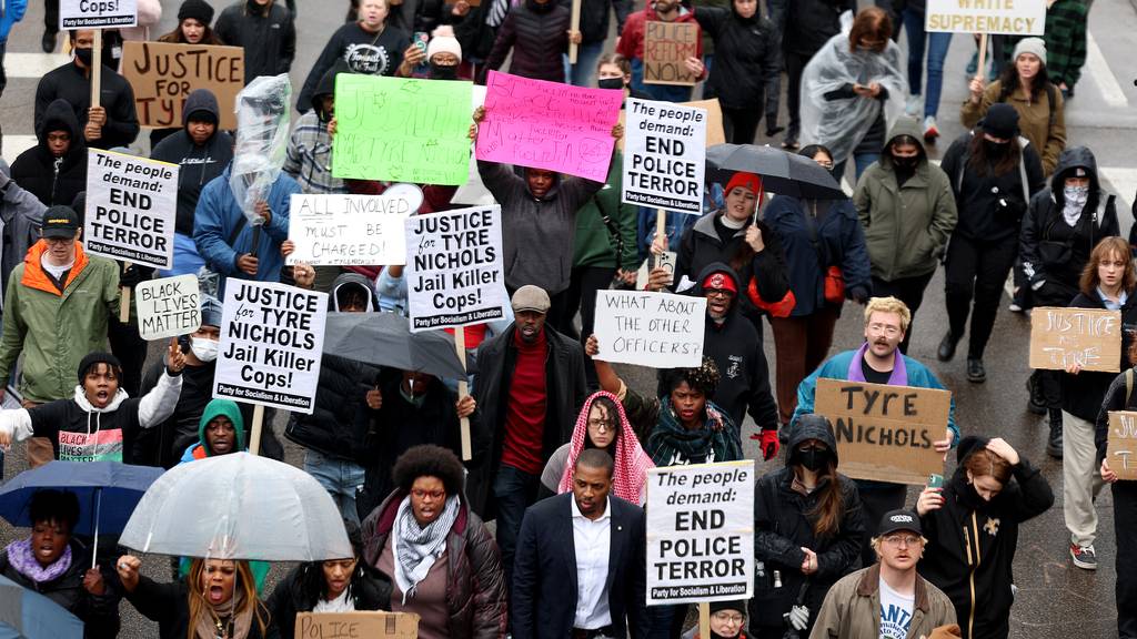 Polizisten töten Afroamerikaner – ihre Hautfarbe gibt zusätzlich zu reden