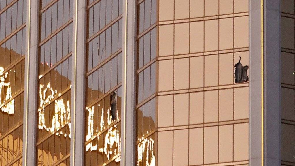 Aus diesem Hotelzimmer im Hotel «Mandalay Bay» in Las Vegas eröffnete der Täter am 1. Oktober 2017 das Feuer auf Gäste eines Freiluftkonzerts. 58 Menschen starben, weitere 869 wurden verletzt. (Archivbild)