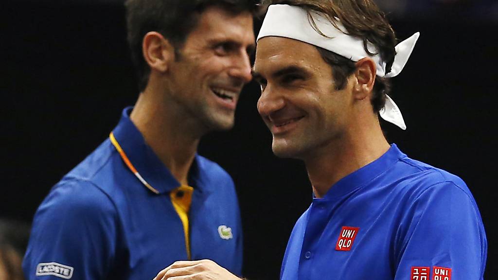 Federer erhält Gratulationen von Djokovic