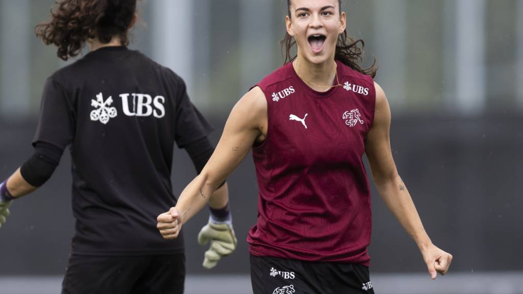 Kurz vor dem nächsten Zusammenzug des Schweizer Nationalteams trifft Riola Xhemaili dreifach