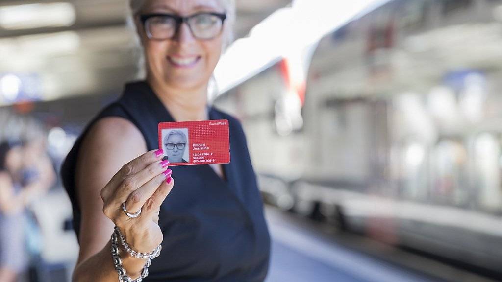 Die SBB-Verantwortliche für Personenverkehr, Jeannine Pilloud, zog am Freitag in Lausanne eine positive Bilanz nach einem Jahr SwissPass.