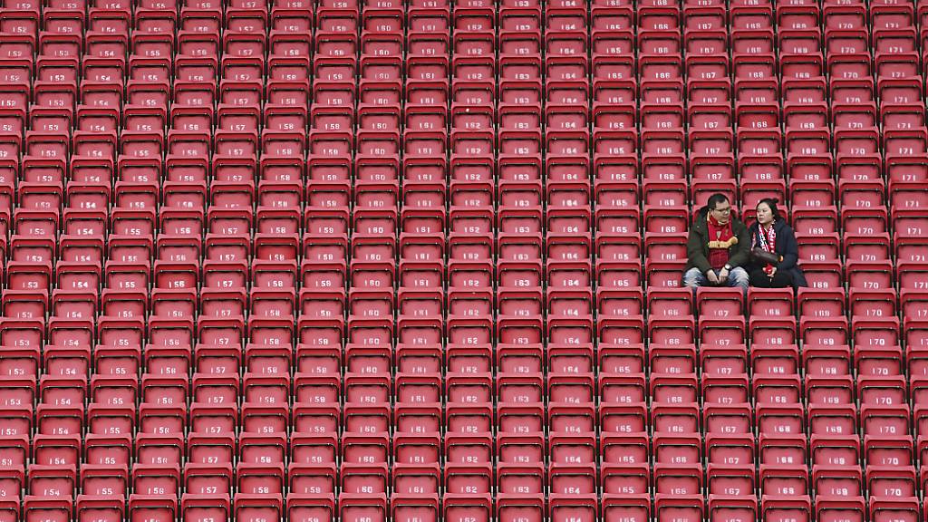 Gähnende Leere in den Stadien: In der Premier League finden mindestens im März keine Spiele mehr statt