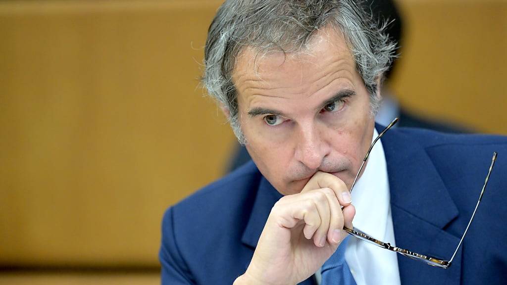 ARCHIV - Rafael Mariano Grossi, Generaldirektor, Internationale Atomenergie-Organisation (IAEO), hört zu bei der Frühjahrstagung der Internationalen Atomenergiebehörde (IAEA). Foto: Roland Schlager/APA/dpa