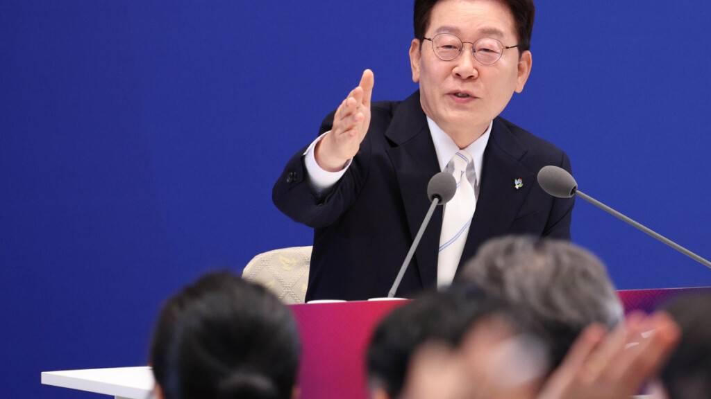Südkoreas Präsident reist zum Nato-Gipfel - Thema Rüstung