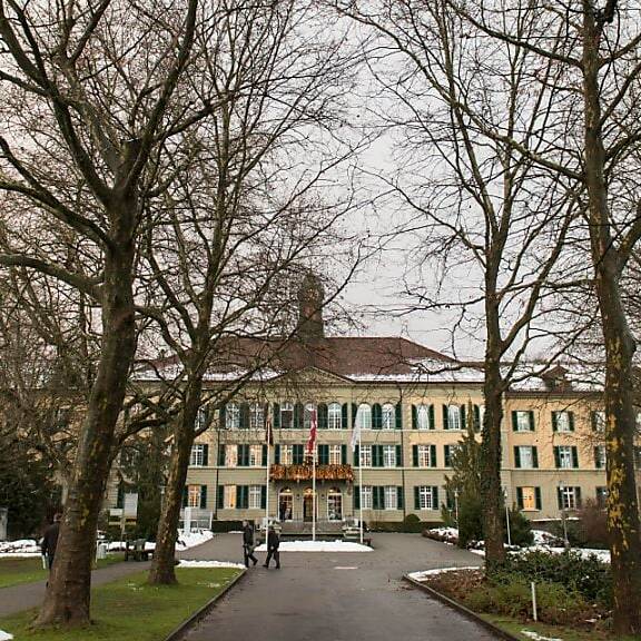 Zusammenlegung von Berner Psychiatrien – Kantonsregierung hat noch nicht entschieden