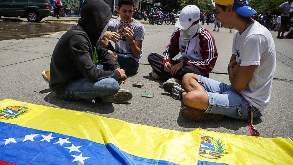 Sit-in (Gran Plantón Nacional) in Caracas gegen das Regime von Präsident Maduro.