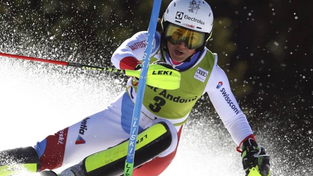 Wendy Holdener greift im letzten Slalom des Winters noch einmal an - zum ersten Sieg reicht es ihr knapp nicht