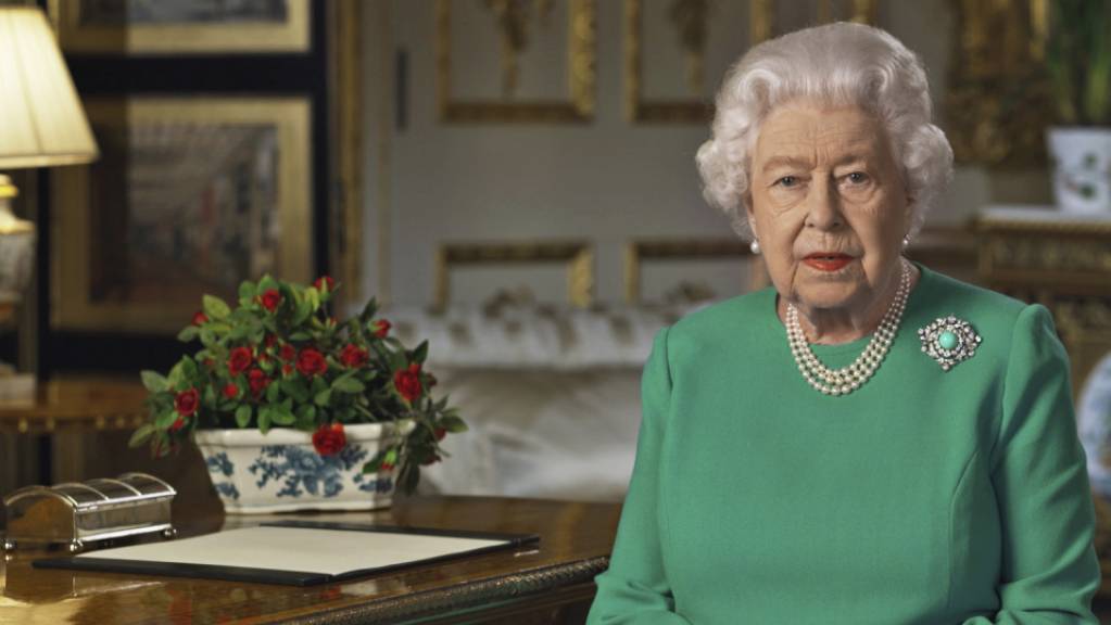 Königin Elizabeth II. hat die Briten in einer historischen Rede zum Durchhalten in der Coronavirus-Pandemie aufgerufen.
