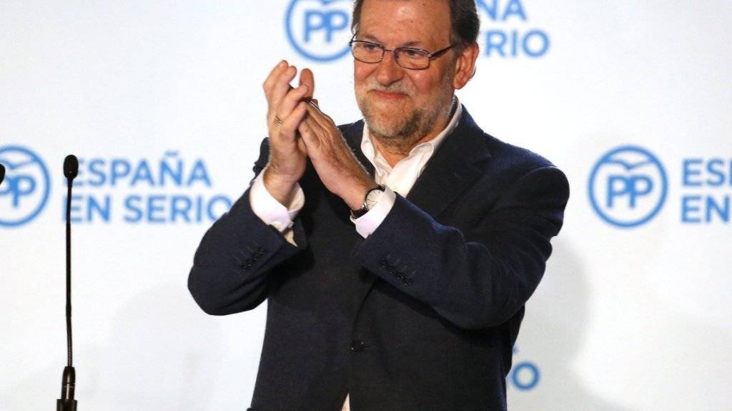 Spaniens Premier Mariano Rajoy will trotz Verlusten bei der Parlamentswahl die Regierung bilden.