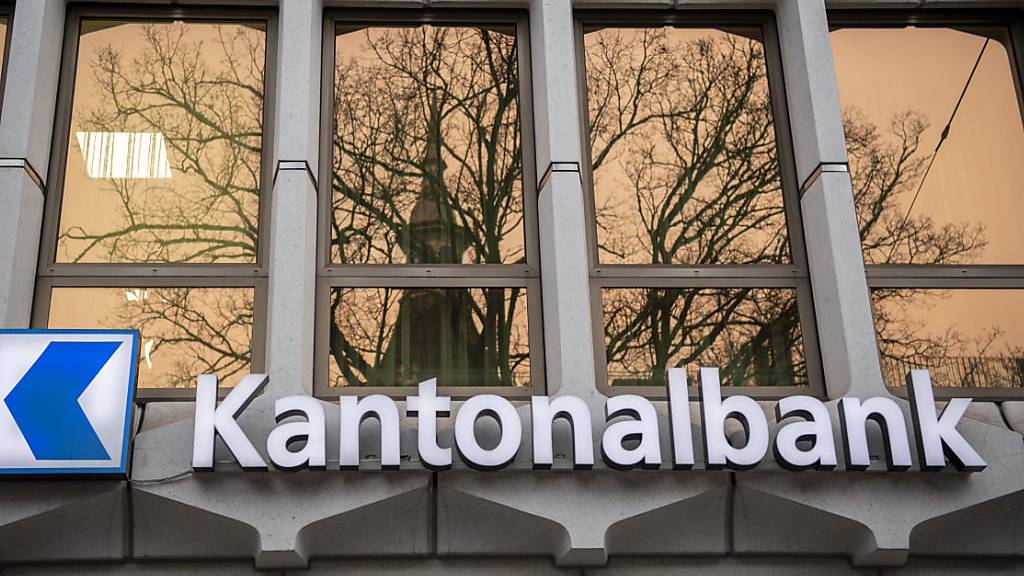 Welche Massnahmen bei der Luzerner Kantonalbank getroffen wurden, wollten sie auf Anfrage nicht bekannt geben. Zu ihrem eigenen Schutz, heisst es vonseiten LUKB. (Archivaufnahme)