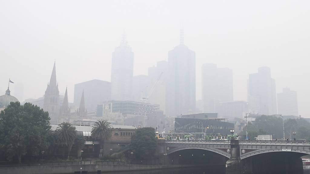 In Melbourne ist die Luftqualität sehr schlecht. Für die Bewohner war es der zweite Tag in Folge mit besonders dicker Luft.