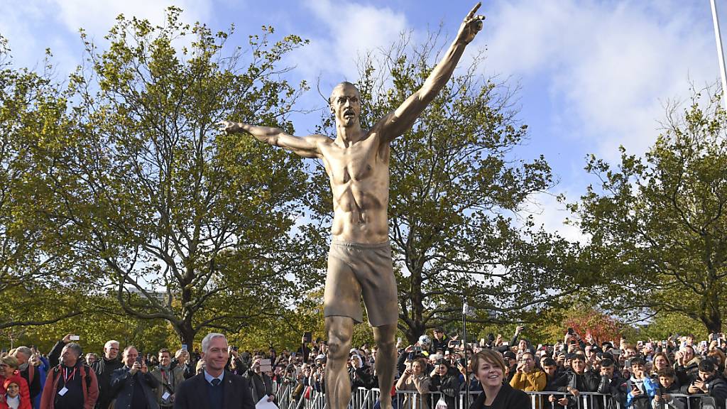 Die Ibrahimovic-Statue wurde von Malmö-Fans verwüstet