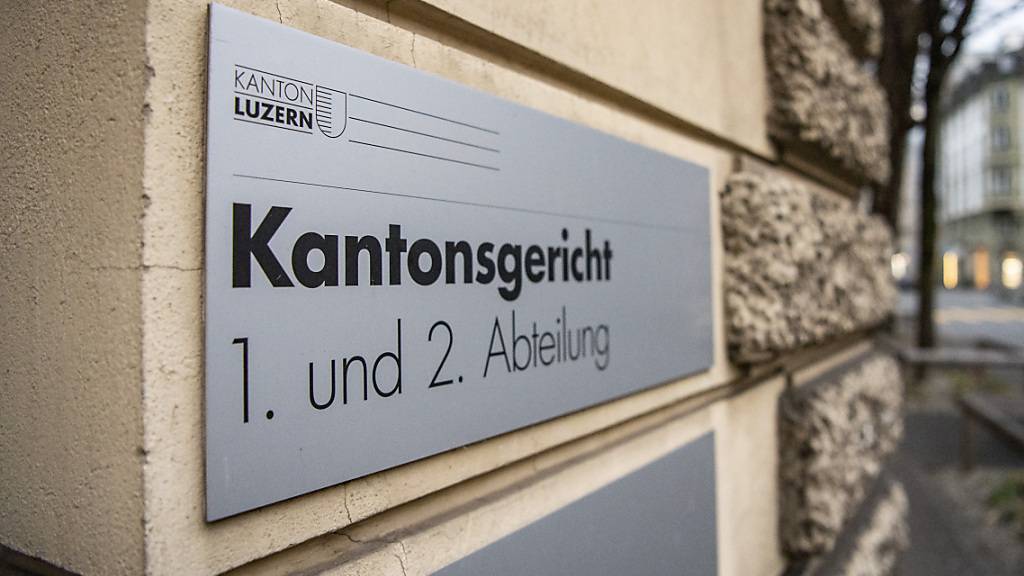 Das Luzerner Kantonsgericht will nicht, dass die Notare grundsätzlich nach Zeit entschädigt werden. Es hat dem Regierungsrat eine entsprechende Gesetzesvorlage unterbreitet, die nun in der Vernehmlassung ist. (Archivaufnahme)