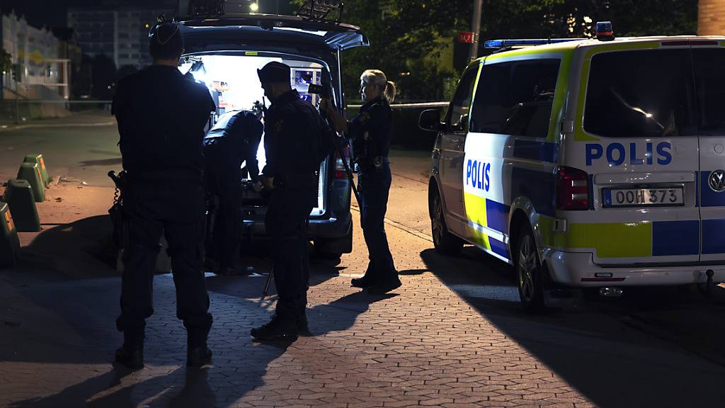 Schweden ringt seit Jahren mit der grassierenden Bandenkriminalität, immer wieder kommt es zu tödlichen Schüssen und vorsätzlich herbeigeführten Explosionen. Foto: Nils Petter Nilsson/TT News Agency/AP/dpa