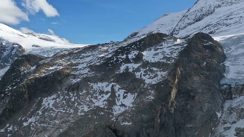 Beim Abstieg von der Tierberglihütte in Gadmen kam eine Alpinwanderin ums Leben.