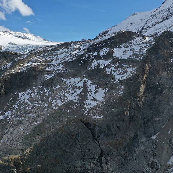 Zürcherin (42) stürzt im Berner Oberland zu Tode