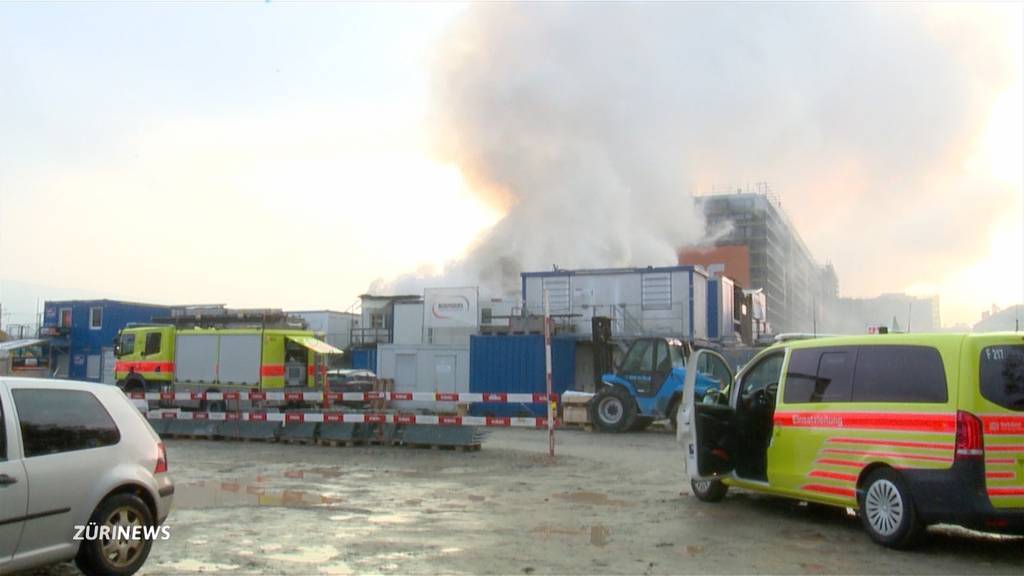  Rauchsäule über Zürich: Schon wieder Brand auf PJZ-Baustelle