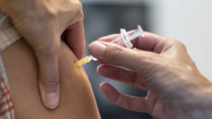 Novartis unterzeichnet neuen Deal mit BioNTech für Corona-Impfstoff