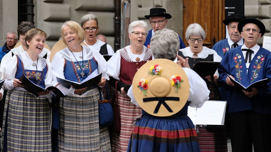 Tele 1 zeigt den Festumzug des Trachtenchorfestes live