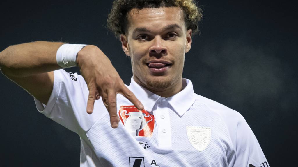 Elias Filet sichert dem FC Aarau drei Punkte. (Archivbild)