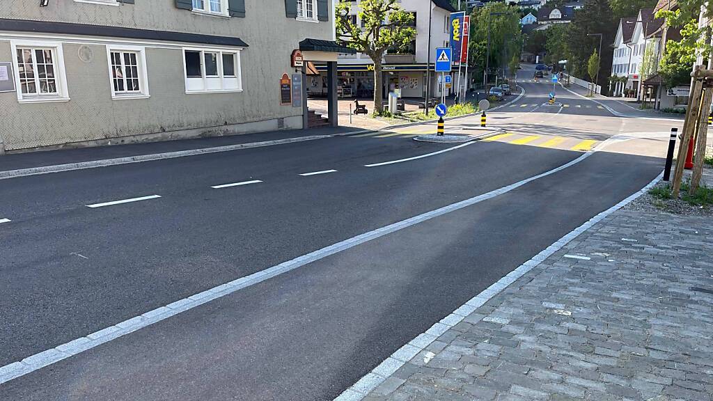 In Oberuzwil wurde am Dienstagnachmittag ein Kind bei einem Unfall verletzt.