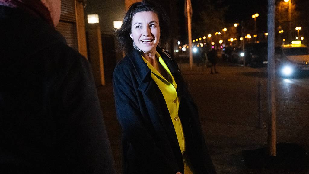dpatopbilder - Dorothee Bär (CSU) geht nach der Fortsetzung der Koalitionsverhandlungen von Union und SPD aus dem Konrad-Adenauer-Haus. Foto: Christophe Gateau/dpa