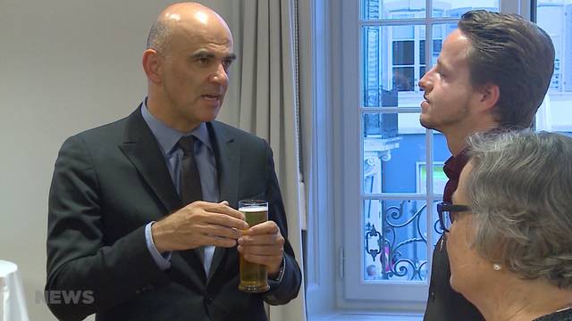 AHV: Alain Berset auf Stimmenfang