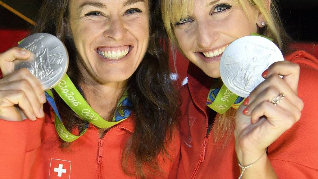 Ein Traum wurde wahr: Timea Bacsinszky (li.) gewann mit Martina Hingis eine Olympia-Silbermedaille, büsste danach aber für den Effort